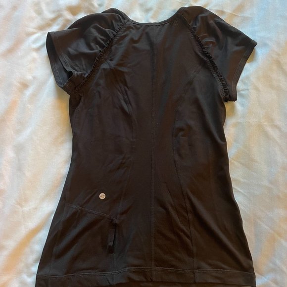 Vimmia Ruffle Black Workout Top - Picture 5 of 8